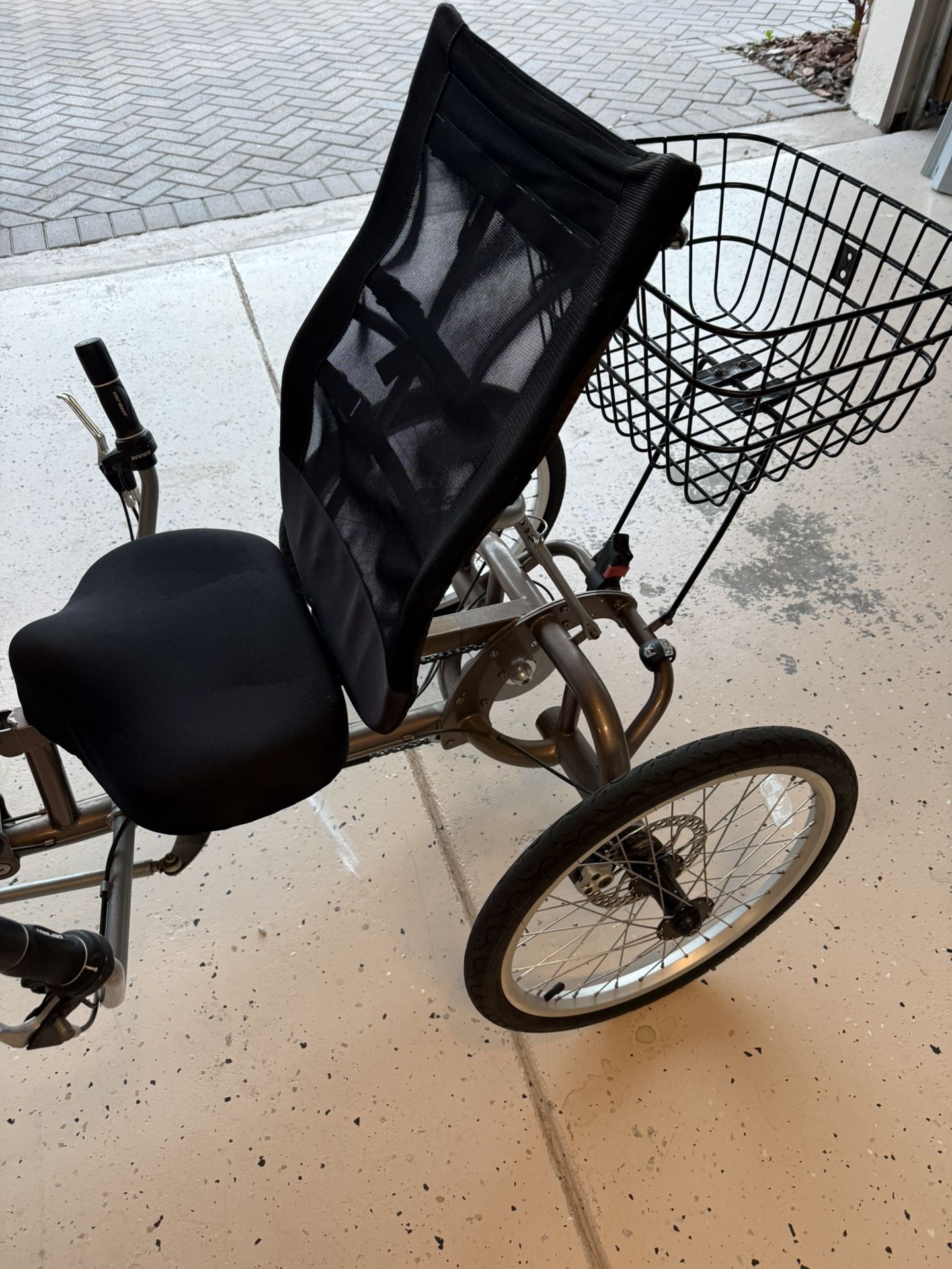 SUN EZ-3 USX RECUMBENT TRIKE