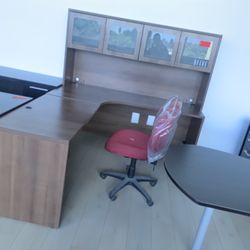 Desk L Shape With Hutch