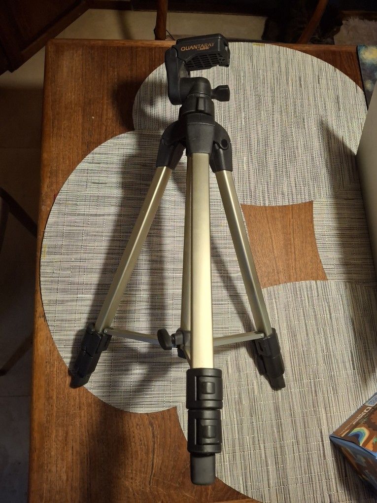 Extendable Camera Tripod