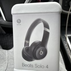 Beats Solo 4