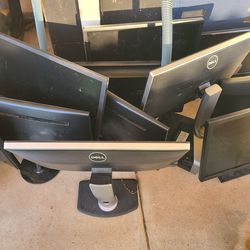 Working  Computer monitors different sizes no wires $20 for each