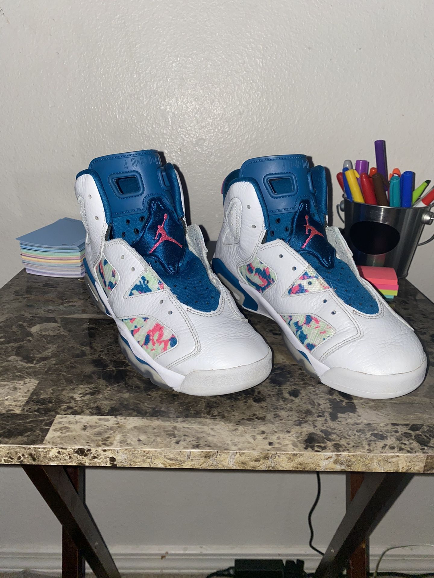 Jordan 6 Retro