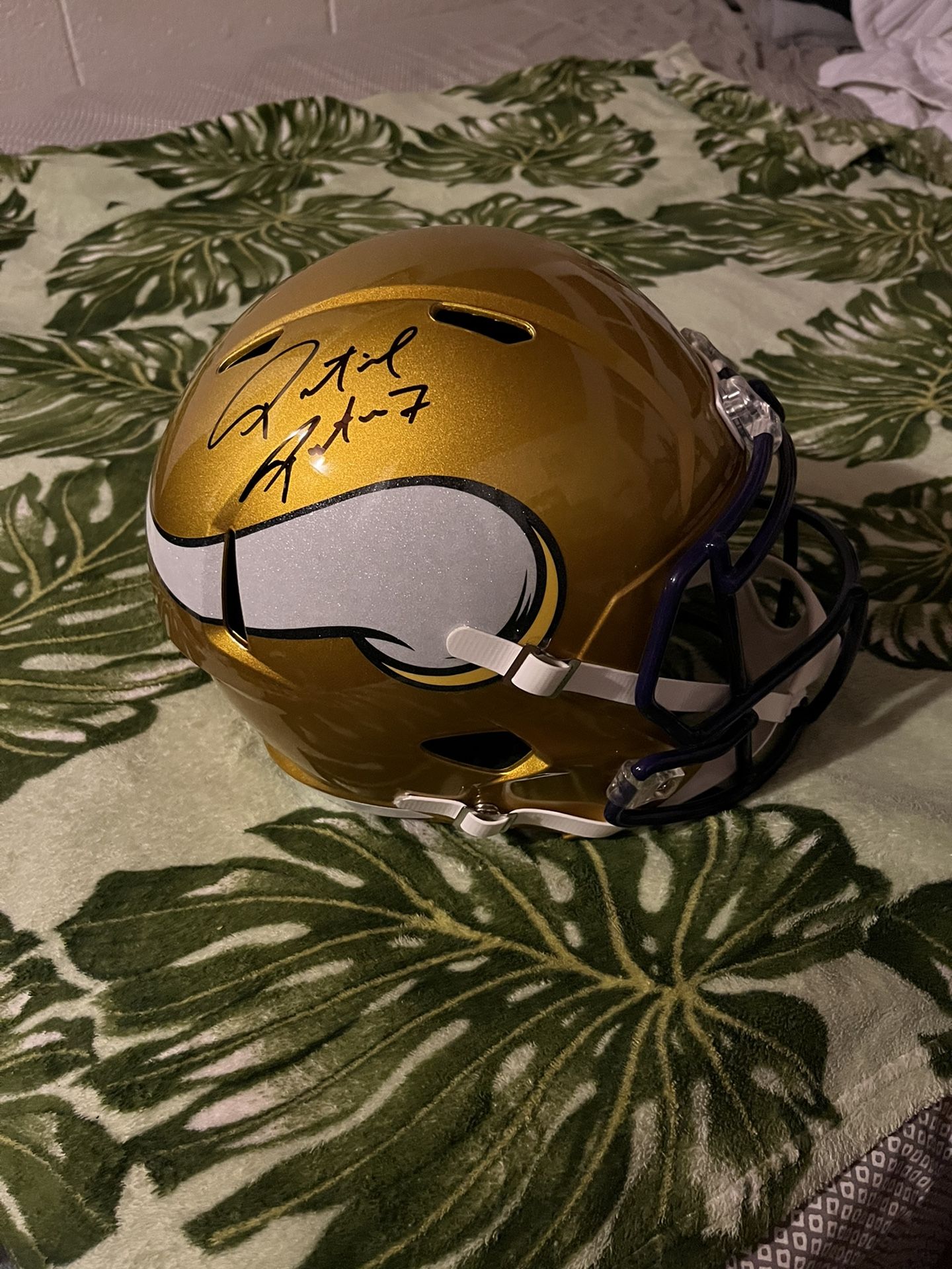 Football Sports Memorabilia for Sale in Kailua, HI OfferUp