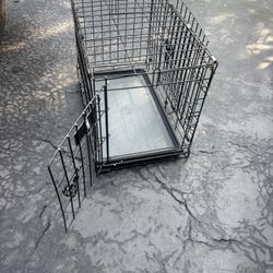 Small Collapsible Dog Crate 