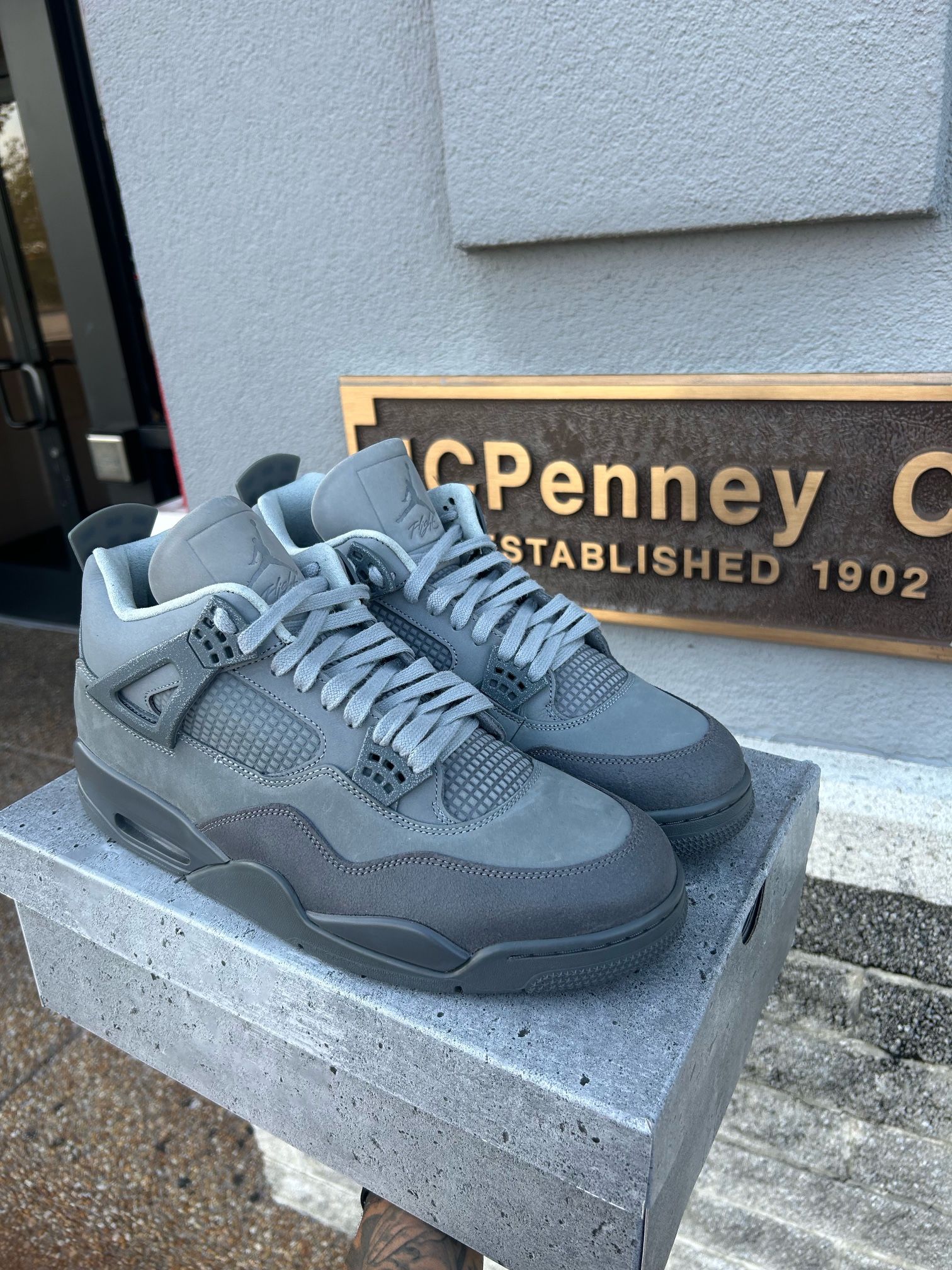 Jordan 4 “Wet Cement”