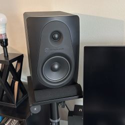 Monitor Speakers 