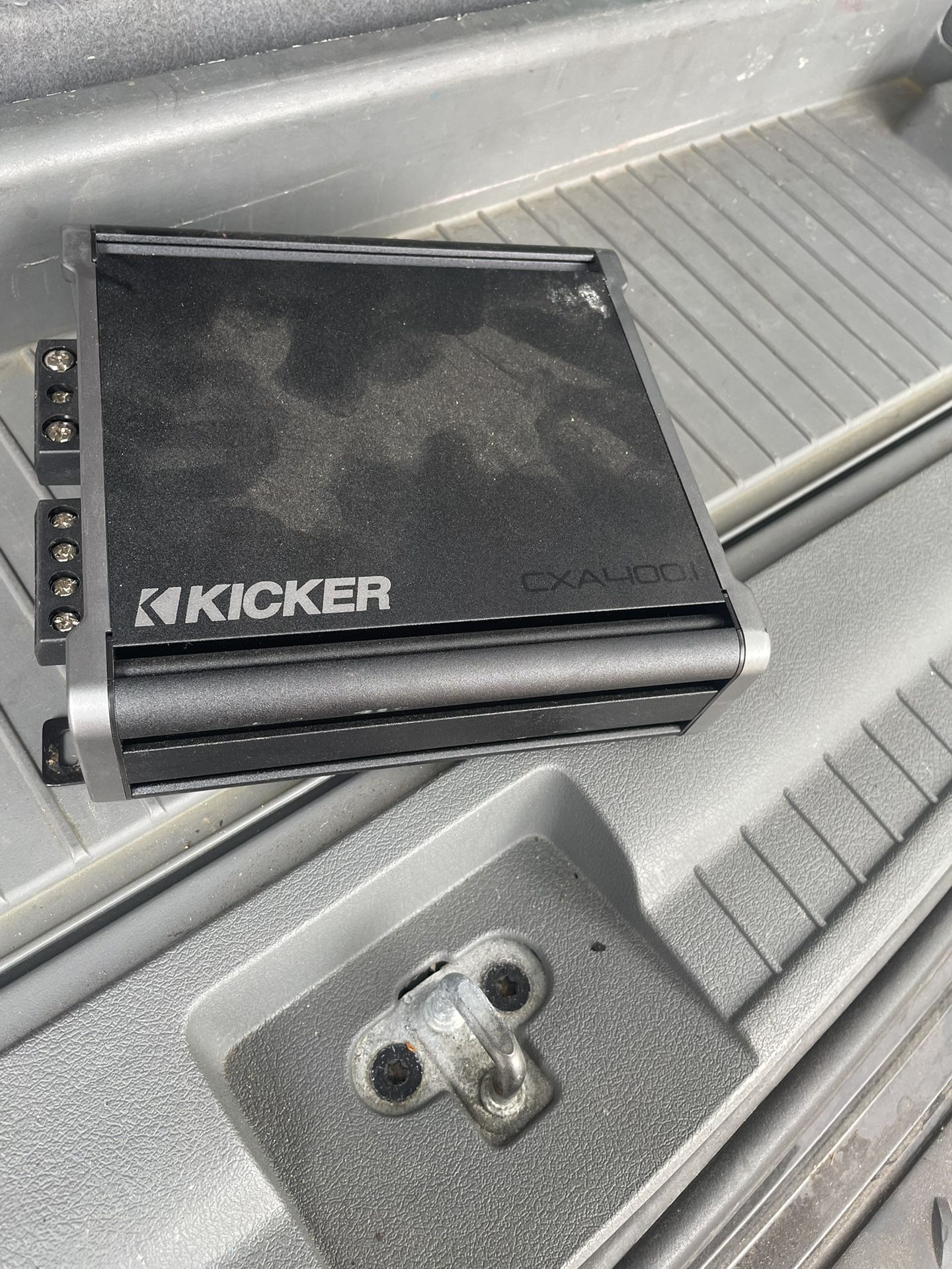 Kicker 46CXA4001 CXA4001-400-Watt Mono Class D Subwoofer Amp For Car , Vehicle