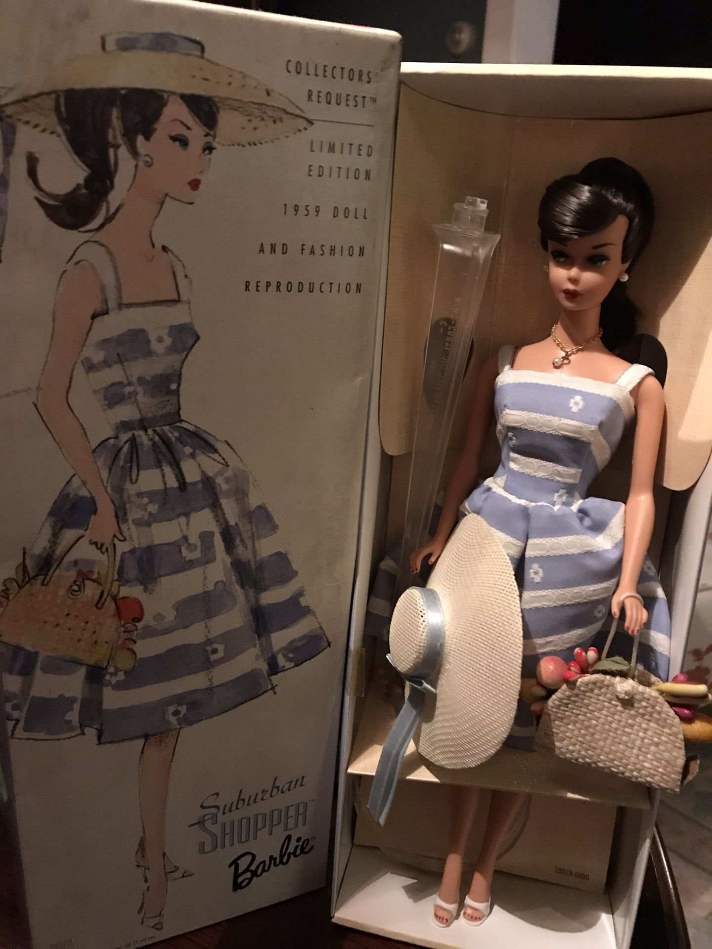 Suburban shopper Barbie in original box