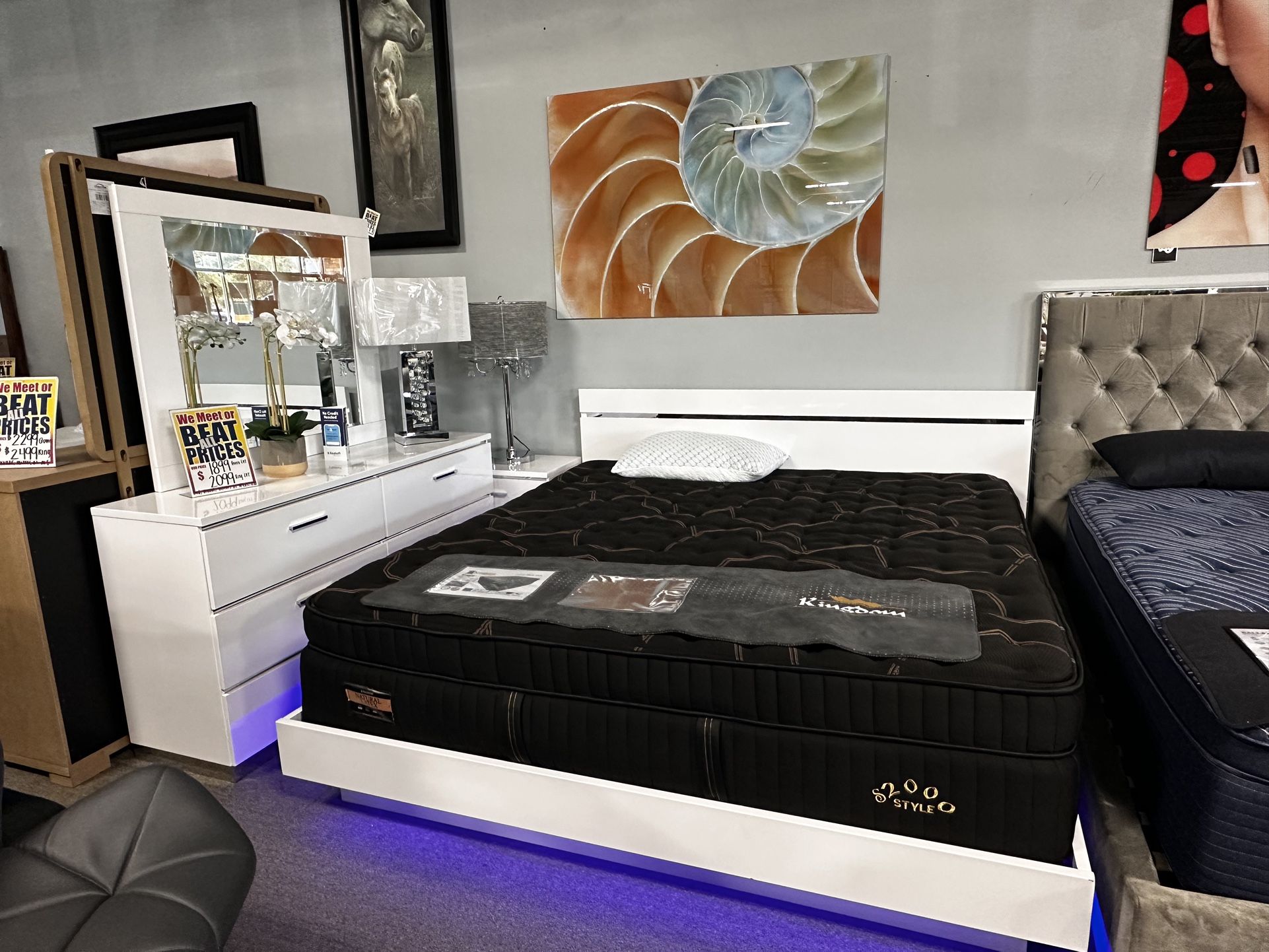 Stunning Platform Bedroom Set! $1899 🤍📦⭐️