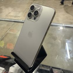 iPhone 15 Pro Max 512gb UNLOCKED, DESBLOQUEADO!!