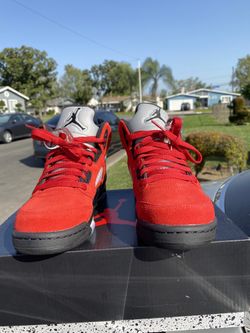 JORDAN 5 RAGING BULL