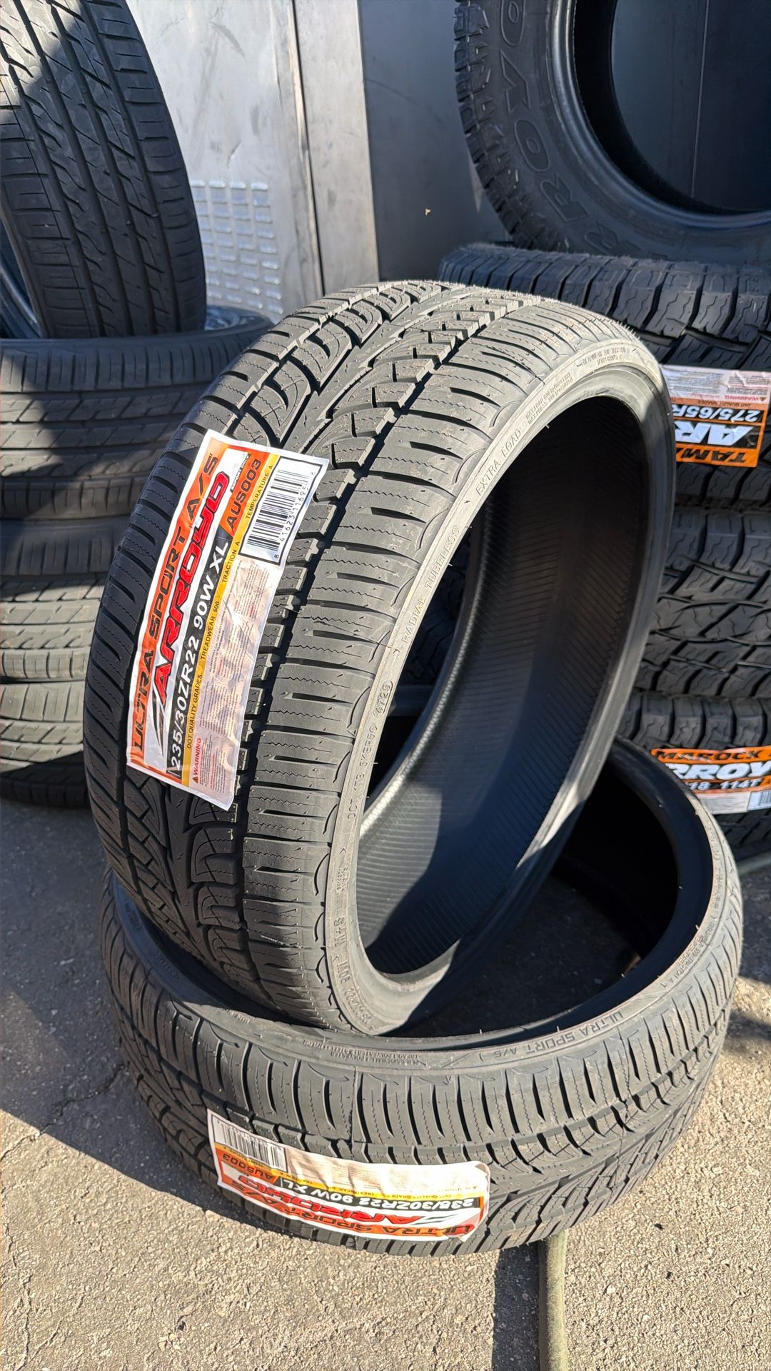 235/30/22 Arroyo Tires