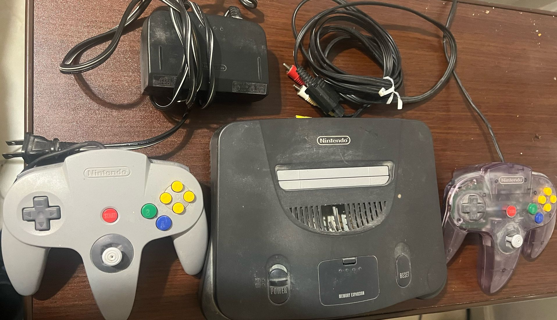 Nintendo 64 With 2 Controllers