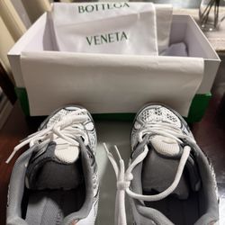 Bottega Venetta Orbit Silver White  EU Size 39