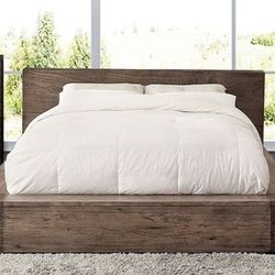 Brand New Rustic Brown Queen Size Platform Bed Frame (Available In California & Eastern King Size)
