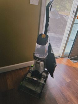 BISSELL ProHeat 2X Revolution Pet Pro Plus Carpet Cleaner