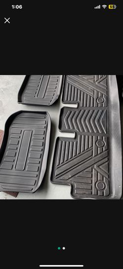 Tesla 3 , 3 D Carpet