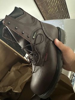 Red wing shoes 👞