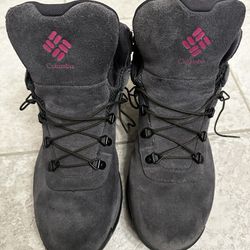 Columbia Hiking Boots Size 9 Womens