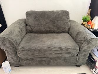 Oversized chair/love seat
