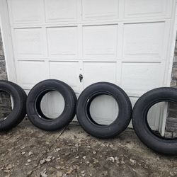 Brand New 20"  Bridgestone Dueler Ht 265/60R20