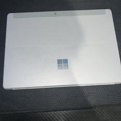 Surface Go 2 With Accessories 