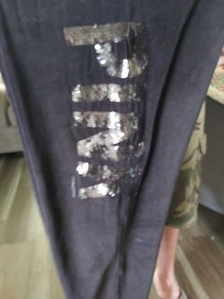 Pink vs Victoria's secret pants med.