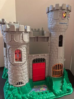 VINTAGE FISHER-PRICE CASTLE