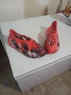 Red Camo Slippers