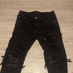 All Black Men’s Amiri Jeans