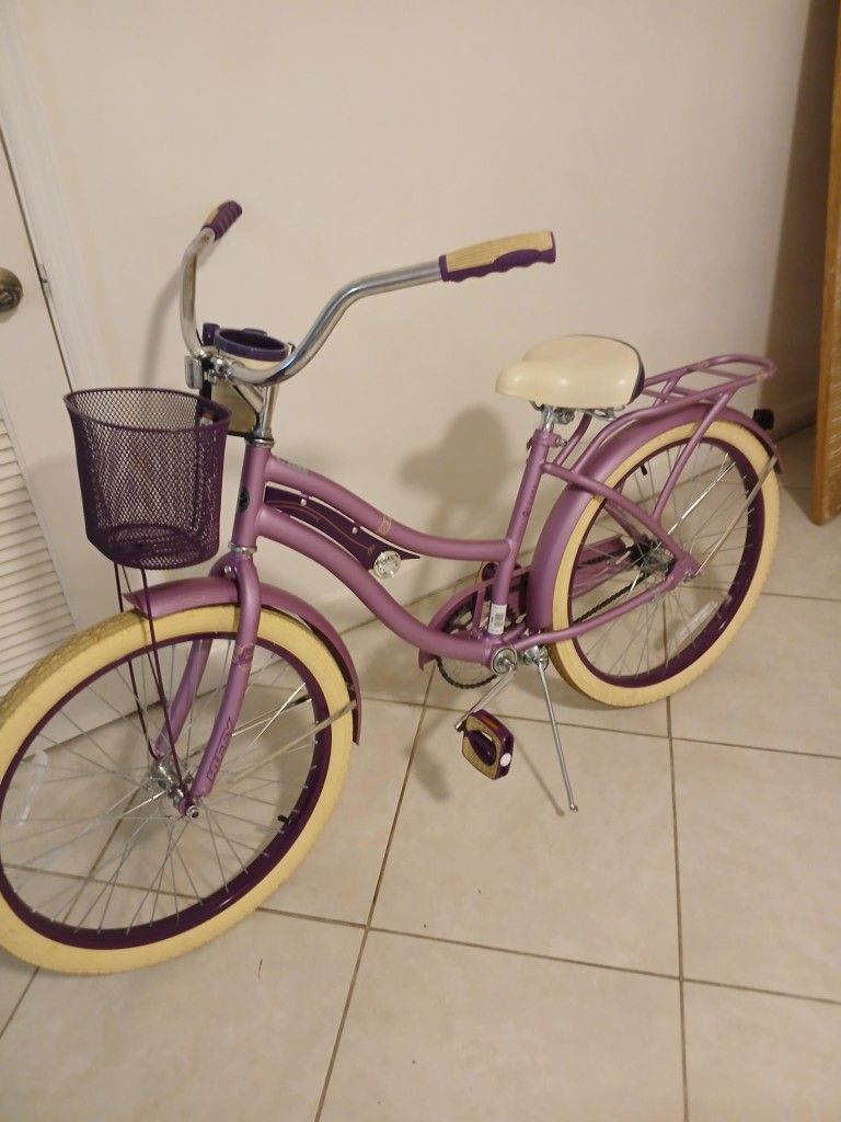 Nel L U S S O Beach Cruiser With Basket And Cup Holders
