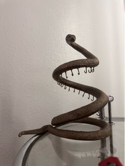Nagini jewelry holder