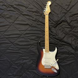 Fender stratocaster + Fender mustang GT40 + Boss SY-1 pedal