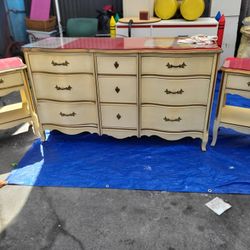 Vintage 5 PC Bedroom Set GREAT CONDITION 