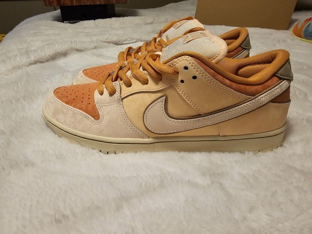 Nike SB Dunk Low Pro size 10.5