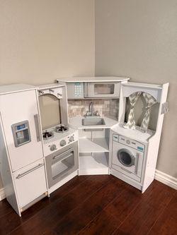 KidKraft Large Corner Play Kitchen Set
