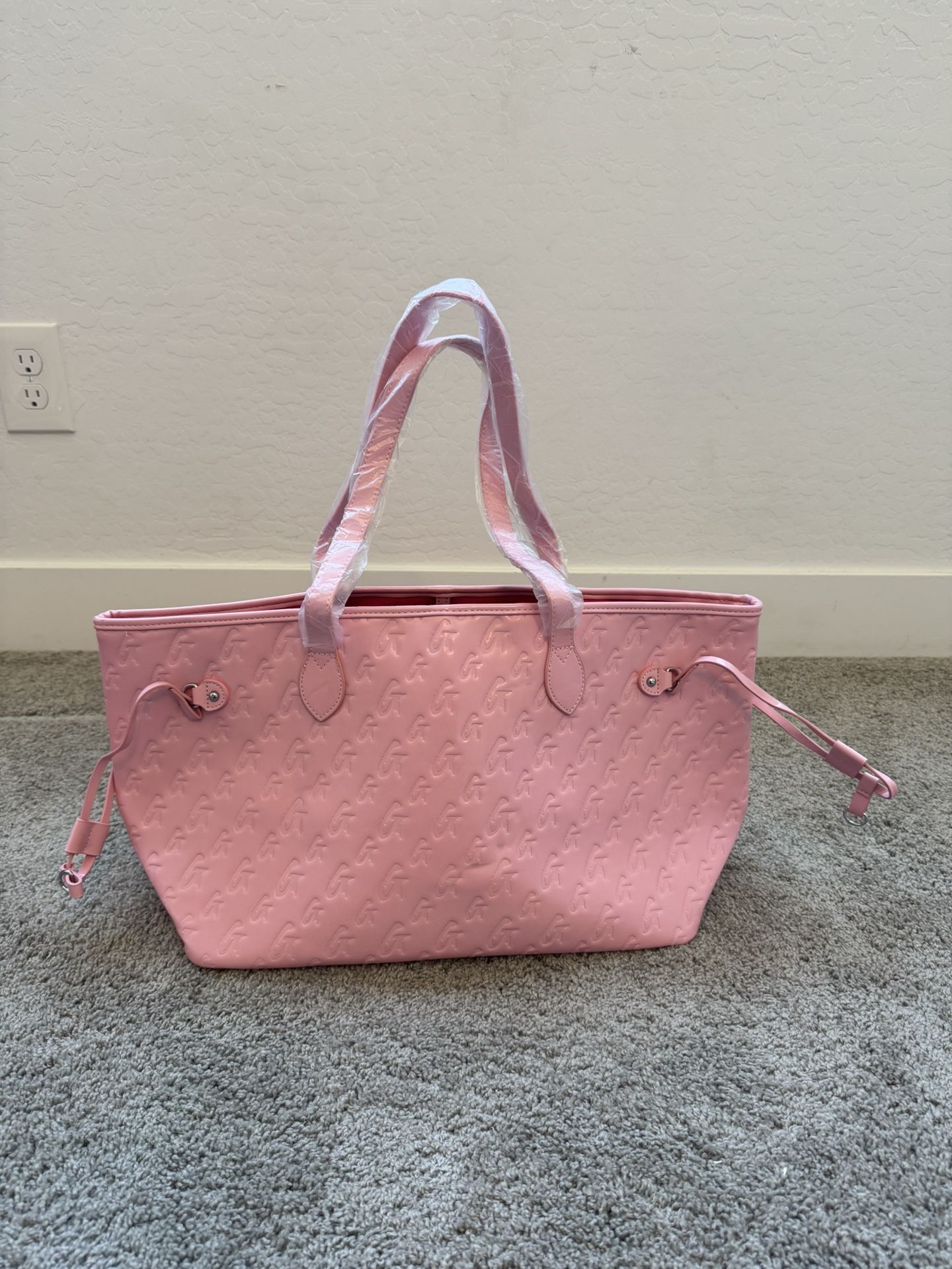 Glamaholic Light Pink Tote & Duffle Bag