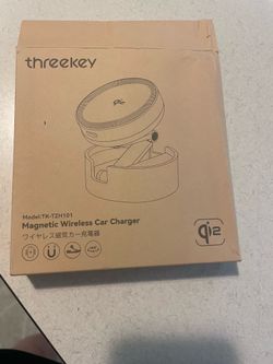Magnetic wireless car charger NEW in box