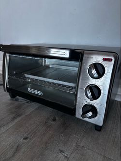 Toaster oven. Barely used (probably twice)