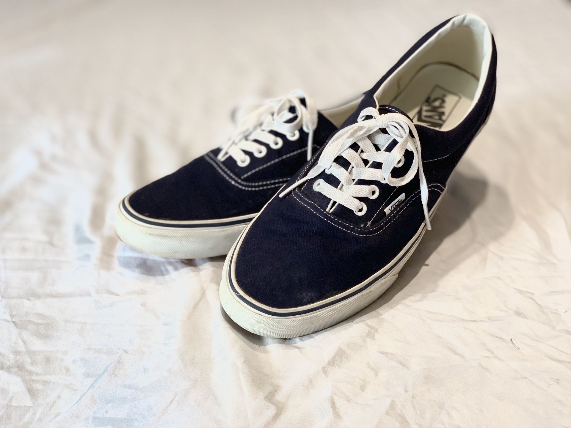 Men’s Vans Navy Blue and white Shoe (size 12)