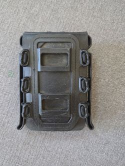 Mag holder