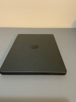Apple MacBook pro M3 14 inch 2023 for parts only iCloud everything is work