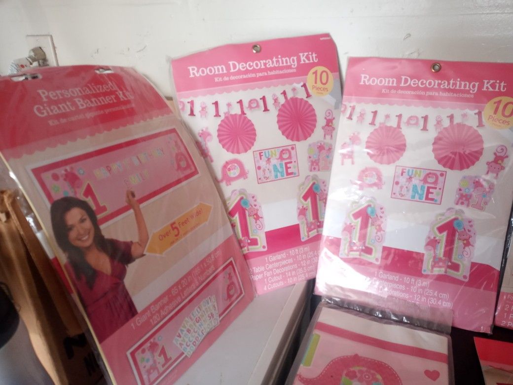 FUN TO BE ONE! FIRST BIRTHDAY PARTY SUPPLIES for Sale in Visalia, CA