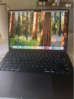 Apple MacBook Pro 14” M4 (2024) – Like New – $1,250 OBO