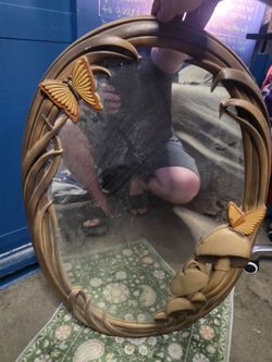 Vanity mirror