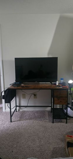 TV/gamimg desk