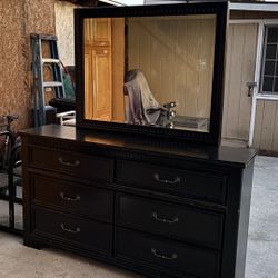 Black 6-Drawer Dresser with Mirror