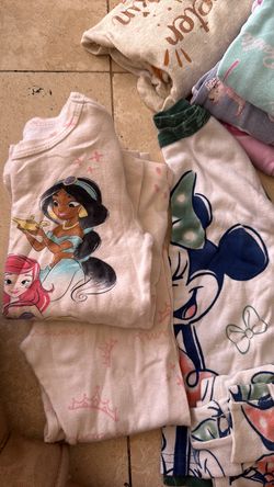 Girls pjs 5t