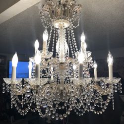 Chandelier 