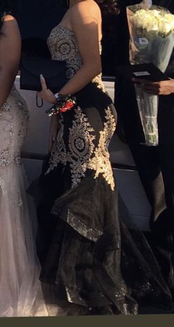 Black prom dress